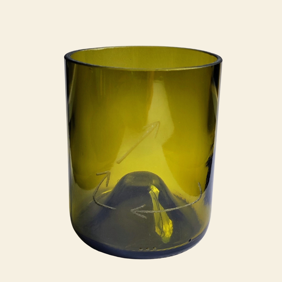 verre fait main en bouteille transformée upcycling