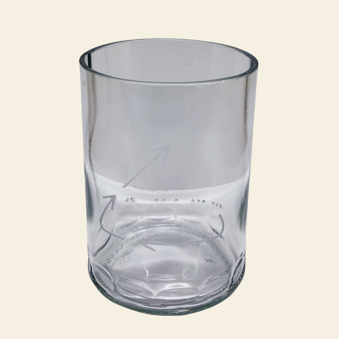 verre fait main en bouteille transformée upcycling