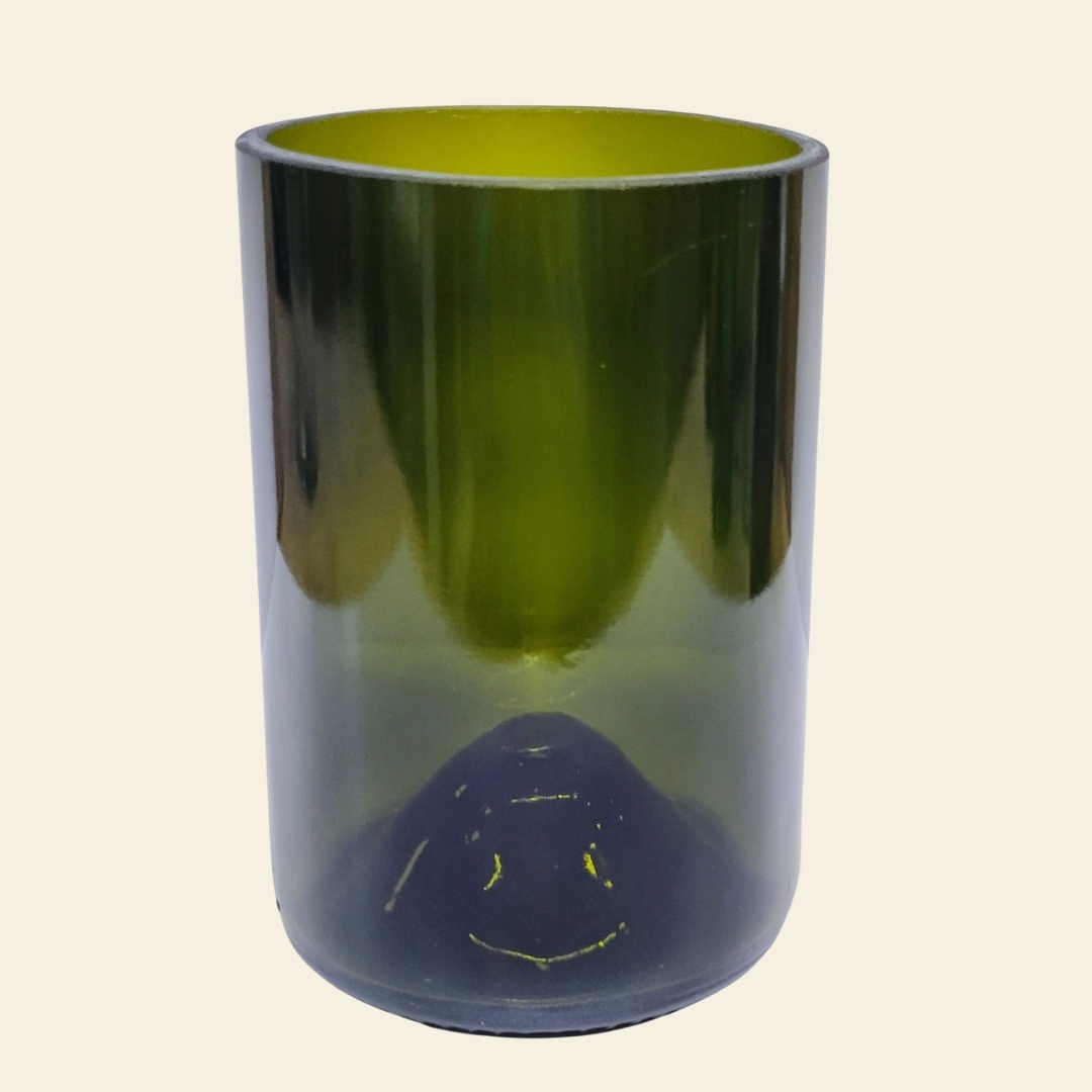 verre fait main en bouteille transformée upcycling